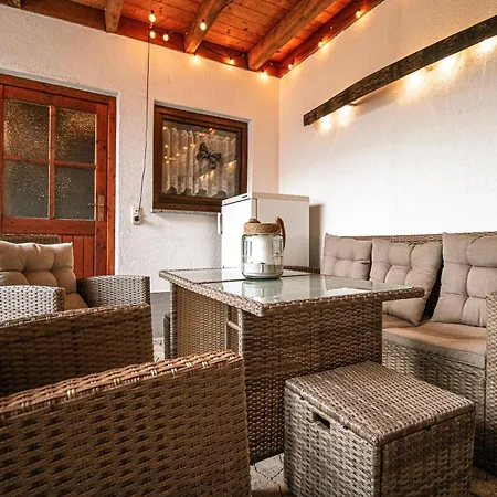 Stilvolle Wellness-ferienwohnung In Whirlpool, Sauna, Grill, Fitness, Billard & Moselblick