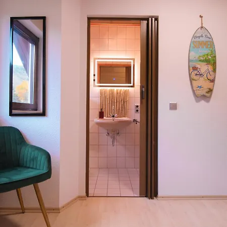 Stilvolle Wellness-ferienwohnung In Whirlpool, Sauna, Grill, Fitness, Billard & Moselblick