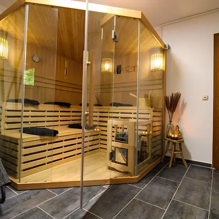 Stilvolle Wellness-ferienwohnung In Whirlpool, Sauna, Grill, Fitness, Billard & Moselblick Neef