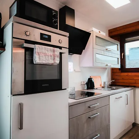 Stilvolle Wellness-ferienwohnung In Whirlpool, Sauna, Grill, Fitness, Billard & Moselblick * Neef