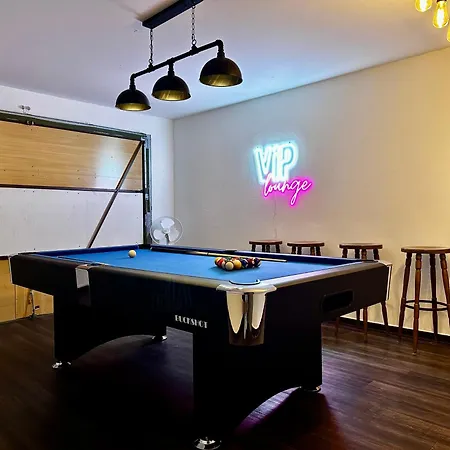 Stilvolle Wellness-ferienwohnung In Whirlpool, Sauna, Grill, Fitness, Billard & Moselblick * Neef