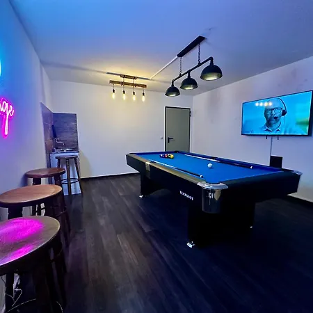 Stilvolle Wellness-ferienwohnung In Whirlpool, Sauna, Grill, Fitness, Billard & Moselblick * Neef