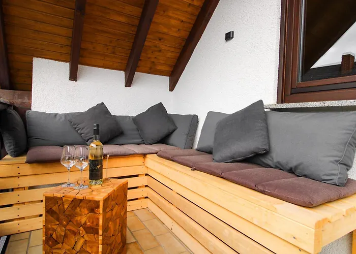 Stilvolle Wellness-ferienwohnung In Whirlpool, Sauna, Grill, Fitness, Billard & Moselblick
