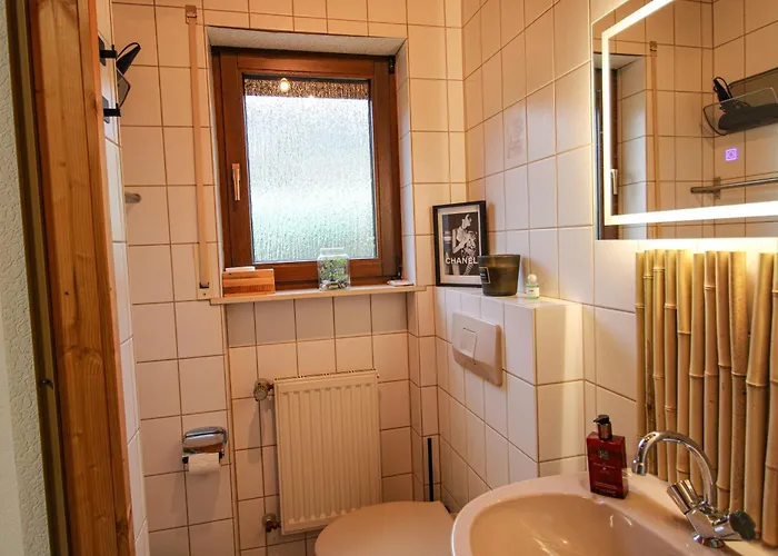 Stilvolle Wellness-ferienwohnung In Whirlpool, Sauna, Grill, Fitness, Billard & Moselblick Neef